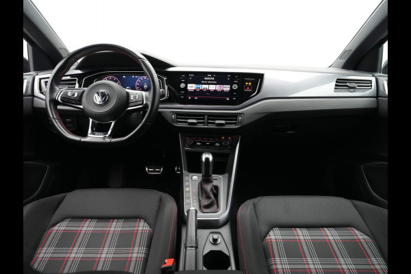 Volkswagen Polo 2.0 TSI GTI 200pk DSG Navi via app Camera Stoelverwarming Virtual cockpit 267 Volkswagen Polo 2.0 TSI GTI 200pk DSG Navi via app Camera Stoelverwarming Virtual cockpit 267
