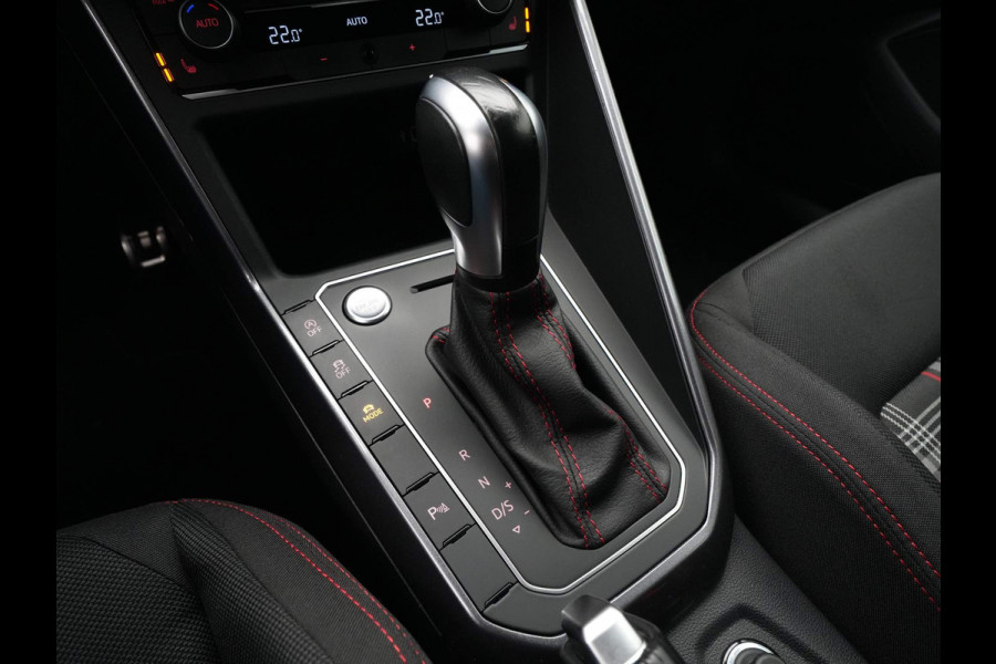 Volkswagen Polo 2.0 TSI GTI 200pk DSG Navi via app Camera Stoelverwarming Virtual cockpit 267 Volkswagen Polo 2.0 TSI GTI 200pk DSG Navi via app Camera Stoelverwarming Virtual cockpit 267