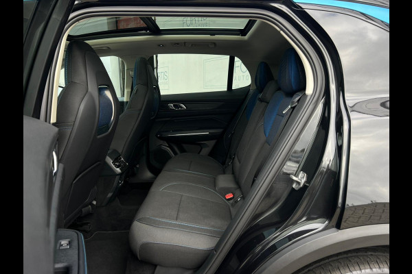 Lynk & Co 01 1.5 4X ZWART OP VOORRAAD! NL AUTO | TREKHAAK | CAMERA | PANO | Lynk & Co 01 1.5 4X ZWART OP VOORRAAD! NL AUTO | TREKHAAK | CAMERA | PANO |