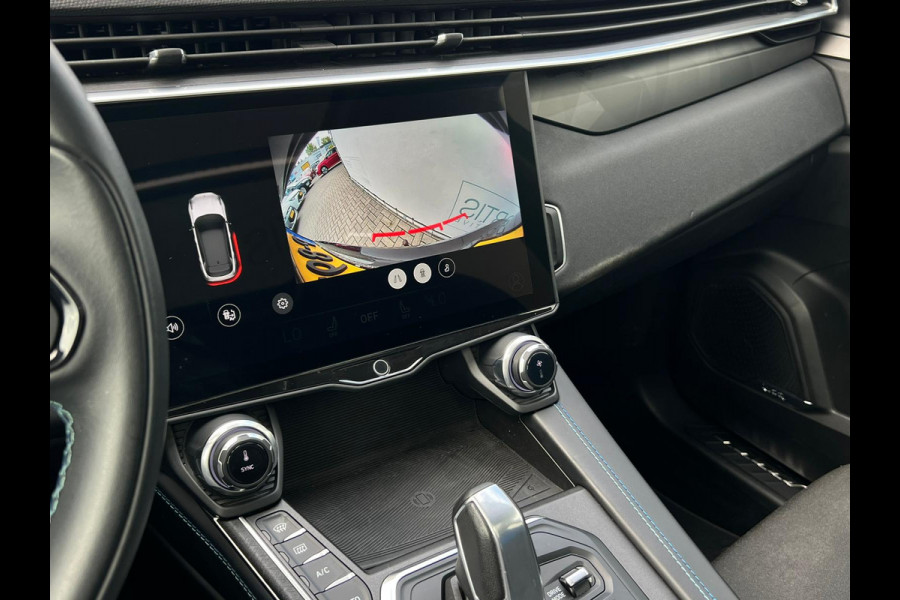 Lynk & Co 01 1.5 4X ZWART OP VOORRAAD! NL AUTO | TREKHAAK | CAMERA | PANO | Lynk & Co 01 1.5 4X ZWART OP VOORRAAD! NL AUTO | TREKHAAK | CAMERA | PANO |