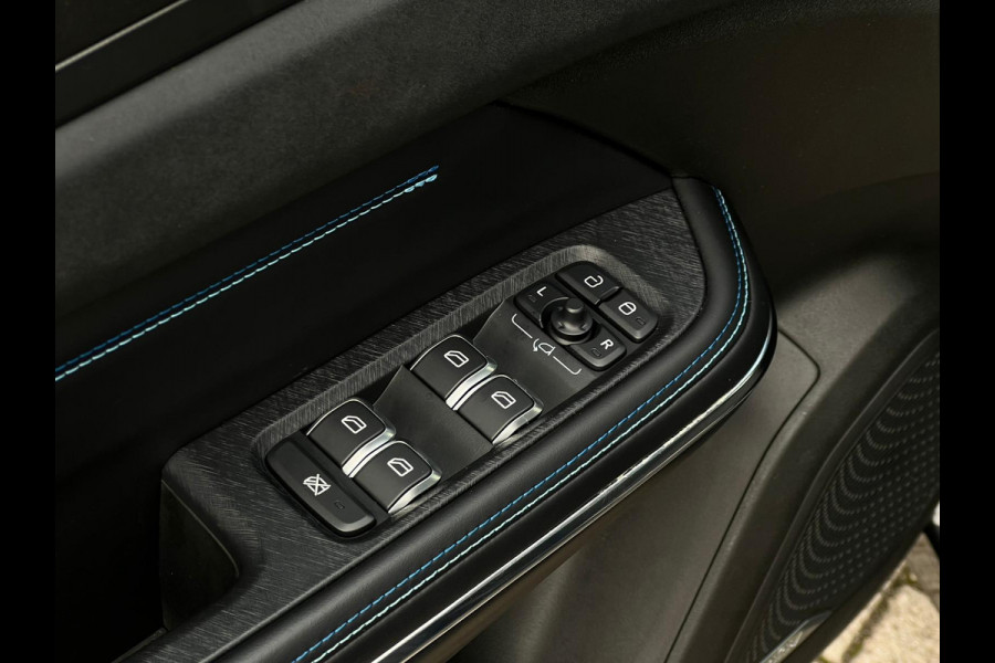 Lynk & Co 01 1.5 4X ZWART OP VOORRAAD! NL AUTO | TREKHAAK | CAMERA | PANO | Lynk & Co 01 1.5 4X ZWART OP VOORRAAD! NL AUTO | TREKHAAK | CAMERA | PANO |