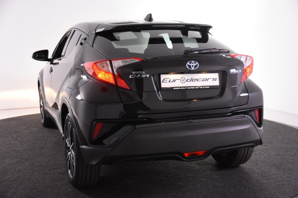 Toyota C-HR 1.8 Hybrid Dynamic *Navigatie*Stoelverwarming* Toyota C-HR 1.8 Hybrid Dynamic *Navigatie*Stoelverwarming*