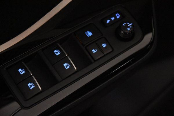 Toyota C-HR 1.8 Hybrid Dynamic *Navigatie*Stoelverwarming* Toyota C-HR 1.8 Hybrid Dynamic *Navigatie*Stoelverwarming*