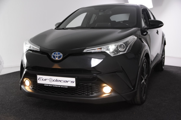 Toyota C-HR 1.8 Hybrid Dynamic *Navigatie*Stoelverwarming* Toyota C-HR 1.8 Hybrid Dynamic *Navigatie*Stoelverwarming*
