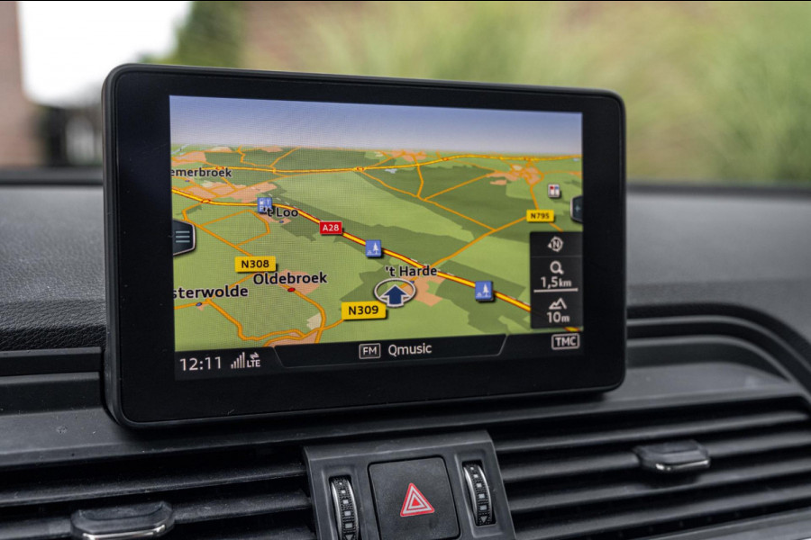 Audi Q5 2.0 TFSI Quattro Sport S Line Edition 252 PK Aut. Pano Stoelverwarming Xenon 19'' Audi Q5 2.0 TFSI Quattro Sport S Line Edition 252 PK Aut. Pano Stoelverwarming Xenon 19''