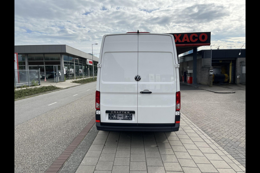 Volkswagen Crafter 35 2.0 TDI L3H3 Highline 140 pk AUTOMAAT Koelwagen Vrieswagen Tot -15 graden| NAV | PDC | CAMERA Volkswagen Crafter 35 2.0 TDI L3H3 Highline 140 pk AUTOMAAT Koelwagen Vrieswagen Tot -15 graden| NAV | PDC | CAMERA