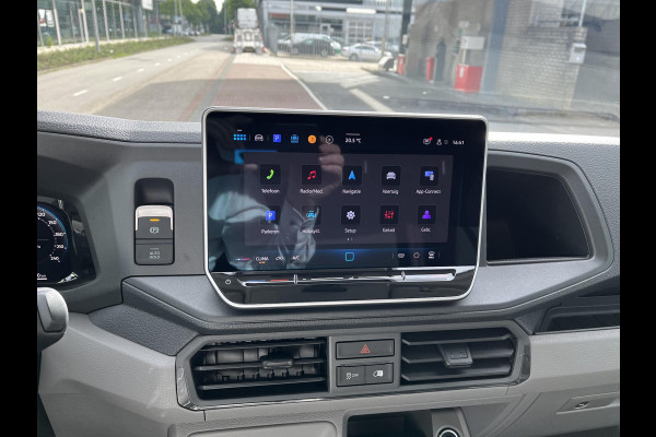 Volkswagen Crafter 35 2.0 TDI L3H3 Highline 140 pk AUTOMAAT Koelwagen Vrieswagen Tot -15 graden| NAV | PDC | CAMERA Volkswagen Crafter 35 2.0 TDI L3H3 Highline 140 pk AUTOMAAT Koelwagen Vrieswagen Tot -15 graden| NAV | PDC | CAMERA