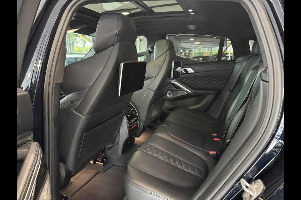 BMW X6 M Competition / Trekhaak / Panoramadak / 360Camera / Head-up / Rear Entertainment / Bowers & Wilkens / 22'' / Softclose / Intr.voorverwarming / Carbon intr. / Stoelventilatie / Stuur+Stoelverwarming / DAB BMW X6 M Competition / Trekhaak / Panoramadak / 360Camera / Head-up / Rear Entertainment / Bowers & Wilkens / 22'' / Softclose / Intr.voorverwarming / Carbon intr. / Stoelventilatie / Stuur+Stoelverwarming / DAB