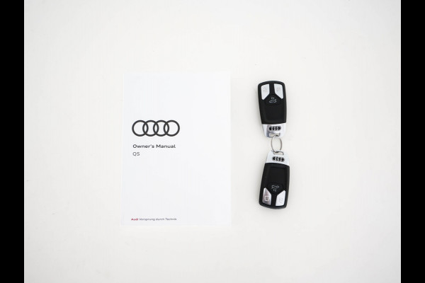 Audi Q5 Audi Q5 50 TFSI e S-Line Black-Edition Quattro Plug-In (INCL-BTW) *PANO | LEATHER-FABRIC | FULL-LED | DIGI-COCKPIT | NAVI-FULLMAP | HEATED-SPORTSEATS | KEYLESS | DAB+ | CAMERA | PRIVACY-GLASS | SHIFT-PADDLES | ECC | AMBIENT-LIGHT | PDC | CRUISE . Audi Q5 Audi Q5 50 TFSI e S-Line Black-Edition Quattro Plug-In (INCL-BTW) *PANO | LEATHER-FABRIC | FULL-LED | DIGI-COCKPIT | NAVI-FULLMAP | HEATED-SPORTSEATS | KEYLESS | DAB+ | CAMERA | PRIVACY-GLASS | SHIFT-PADDLES | ECC | AMBIENT-LIGHT | PDC | CRUISE .