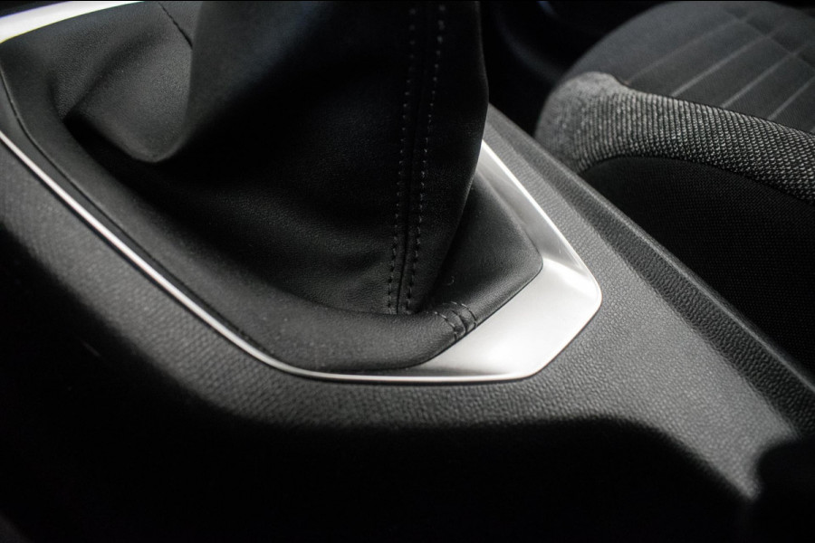 Peugeot 208 1.2 PureTech Blue Lease Active Sport [ Full LED Parkeersensoren Carplay Elektrisch inklapbare spiegels ]