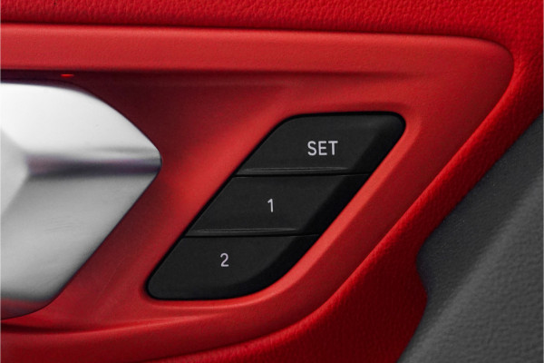 BMW Z4 Roadster sDrive30i High Ex Ed M-Sport HUD ACC H/K NL Auto 19" BMW Z4 Roadster sDrive30i High Ex Ed M-Sport HUD ACC H/K NL Auto 19"