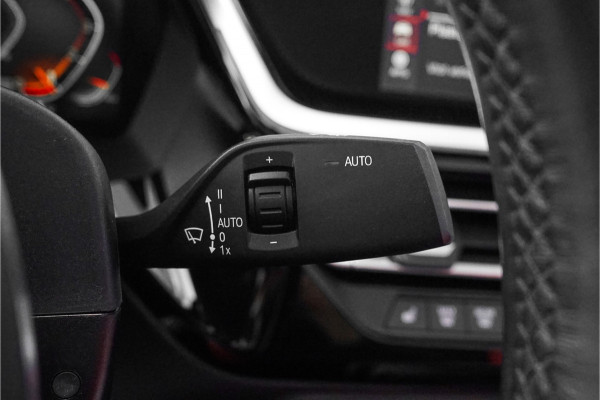 BMW Z4 Roadster sDrive30i High Ex Ed M-Sport HUD ACC H/K NL Auto 19" BMW Z4 Roadster sDrive30i High Ex Ed M-Sport HUD ACC H/K NL Auto 19"