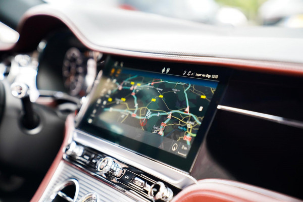 Bentley Continental GT 6.0 W12 | Massage | 360 cam | Swarovski | Carbon Package | ACC | Spoiler | Luchtvering | Head up Display Bentley Continental GT 6.0 W12 | Massage | 360 cam | Swarovski | Carbon Package | ACC | Spoiler | Luchtvering | Head up Display