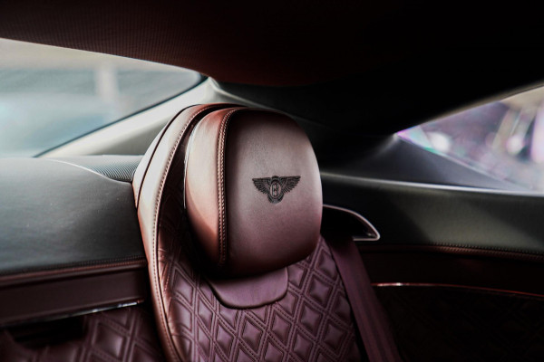 Bentley Continental GT 6.0 W12 | Massage | 360 cam | Swarovski | Carbon Package | ACC | Spoiler | Luchtvering | Head up Display Bentley Continental GT 6.0 W12 | Massage | 360 cam | Swarovski | Carbon Package | ACC | Spoiler | Luchtvering | Head up Display