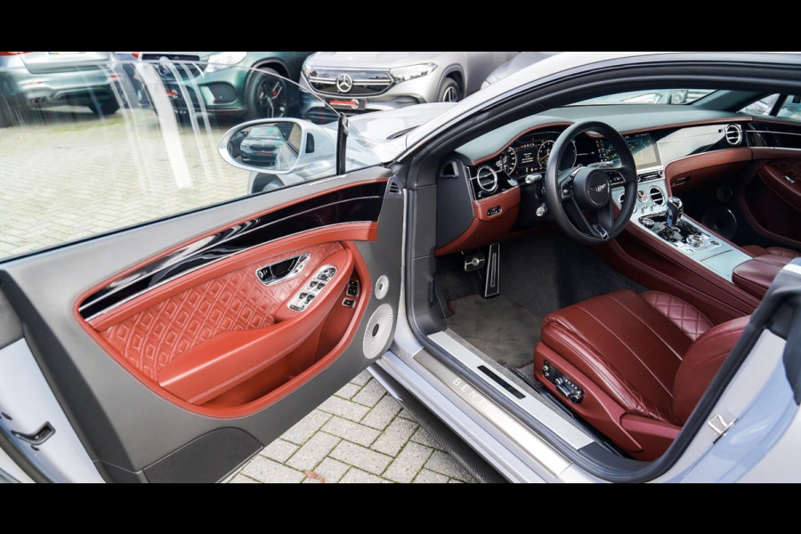 Bentley Continental GT 6.0 W12 | Massage | 360 cam | Swarovski | Carbon Package | ACC | Spoiler | Luchtvering | Head up Display Bentley Continental GT 6.0 W12 | Massage | 360 cam | Swarovski | Carbon Package | ACC | Spoiler | Luchtvering | Head up Display