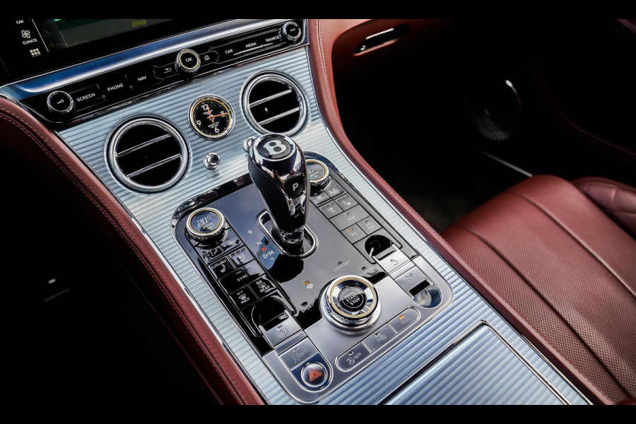 Bentley Continental GT 6.0 W12 | Massage | 360 cam | Swarovski | Carbon Package | ACC | Spoiler | Luchtvering | Head up Display Bentley Continental GT 6.0 W12 | Massage | 360 cam | Swarovski | Carbon Package | ACC | Spoiler | Luchtvering | Head up Display