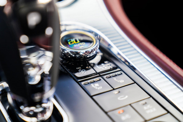 Bentley Continental GT 6.0 W12 | Massage | 360 cam | Swarovski | Carbon Package | ACC | Spoiler | Luchtvering | Head up Display Bentley Continental GT 6.0 W12 | Massage | 360 cam | Swarovski | Carbon Package | ACC | Spoiler | Luchtvering | Head up Display