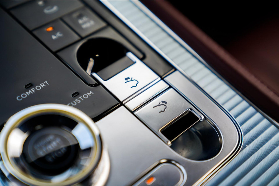 Bentley Continental GT 6.0 W12 | Massage | 360 cam | Swarovski | Carbon Package | ACC | Spoiler | Luchtvering | Head up Display Bentley Continental GT 6.0 W12 | Massage | 360 cam | Swarovski | Carbon Package | ACC | Spoiler | Luchtvering | Head up Display
