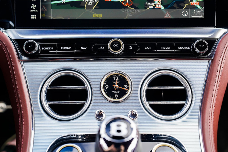 Bentley Continental GT 6.0 W12 | Massage | 360 cam | Swarovski | Carbon Package | ACC | Spoiler | Luchtvering | Head up Display Bentley Continental GT 6.0 W12 | Massage | 360 cam | Swarovski | Carbon Package | ACC | Spoiler | Luchtvering | Head up Display