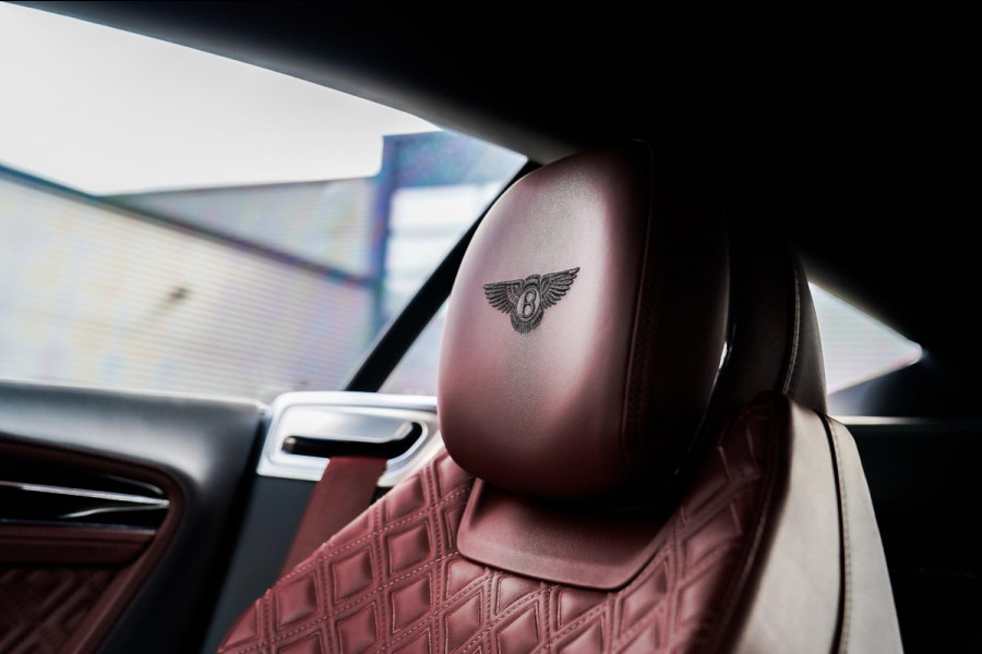 Bentley Continental GT 6.0 W12 | Massage | 360 cam | Swarovski | Carbon Package | ACC | Spoiler | Luchtvering | Head up Display Bentley Continental GT 6.0 W12 | Massage | 360 cam | Swarovski | Carbon Package | ACC | Spoiler | Luchtvering | Head up Display