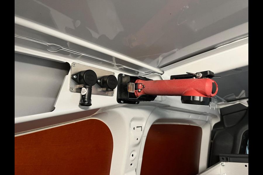 Citroën Berlingo AUTOMAAT SERVICEWAGEN 1.6 BlueHDI 100PK euro6 S&S, Bott kast, V230 Omvormer, Standkachel, Trekhaak, RIJKLAARPRIJS