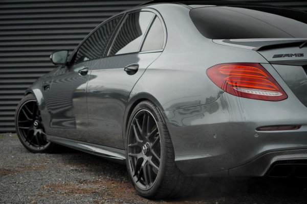Mercedes-Benz E-Klasse AMG 63 S 4M / Dak / Kuipstoelen / Stoelverwarming / Memory / Distronic