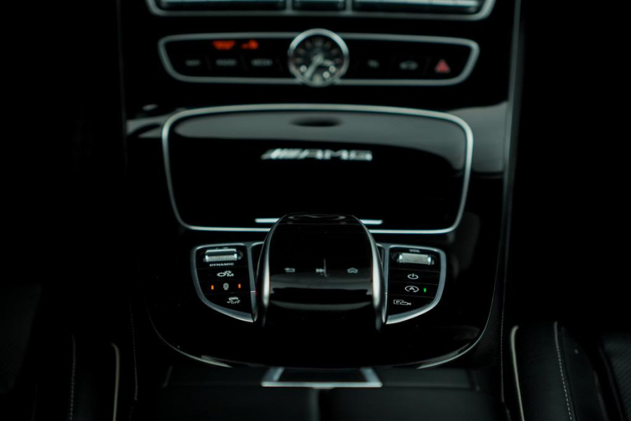 Mercedes-Benz E-Klasse AMG 63 S 4M / Dak / Kuipstoelen / Stoelverwarming / Memory / Distronic