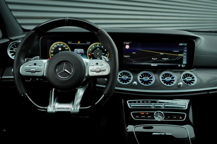 Mercedes-Benz E-Klasse AMG 63 S 4M / Dak / Kuipstoelen / Stoelverwarming / Memory / Distronic