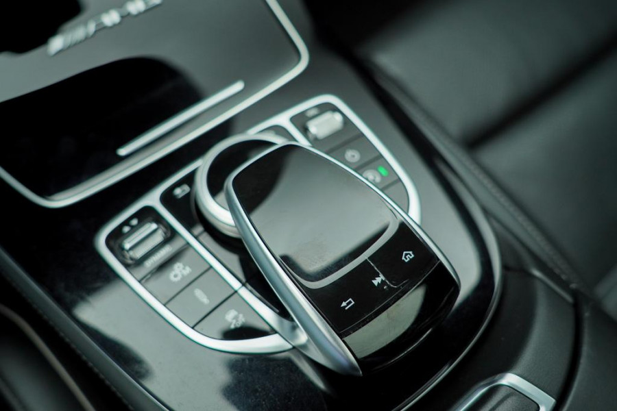 Mercedes-Benz E-Klasse AMG 63 S 4M / Dak / Kuipstoelen / Stoelverwarming / Memory / Distronic