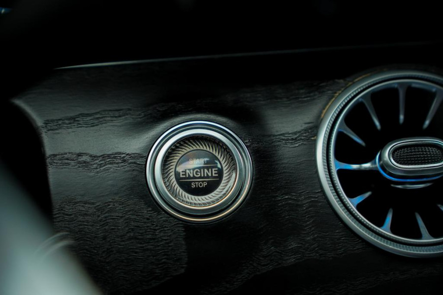 Mercedes-Benz E-Klasse AMG 63 S 4M / Dak / Kuipstoelen / Stoelverwarming / Memory / Distronic