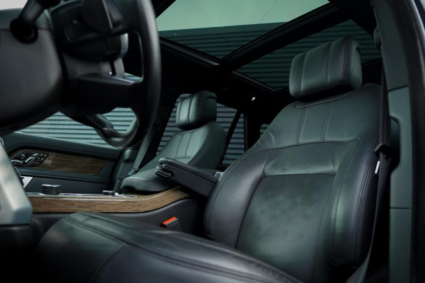 Land Rover Range Rover 2.0 P400e Vogue / Pano / Trekhaak / Meridian / Stoelventilatie Land Rover Range Rover 2.0 P400e Vogue / Pano / Trekhaak / Meridian / Stoelventilatie