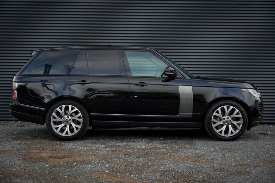 Land Rover Range Rover 2.0 P400e Vogue / Pano / Trekhaak / Meridian / Stoelventilatie Land Rover Range Rover 2.0 P400e Vogue / Pano / Trekhaak / Meridian / Stoelventilatie