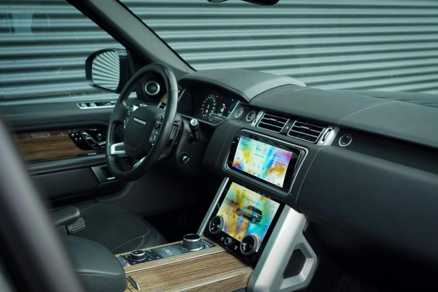 Land Rover Range Rover 2.0 P400e Vogue / Pano / Trekhaak / Meridian / Stoelventilatie Land Rover Range Rover 2.0 P400e Vogue / Pano / Trekhaak / Meridian / Stoelventilatie