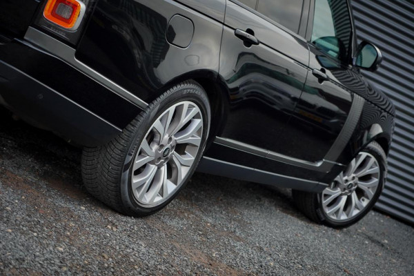 Land Rover Range Rover 2.0 P400e Vogue / Pano / Trekhaak / Meridian / Stoelventilatie Land Rover Range Rover 2.0 P400e Vogue / Pano / Trekhaak / Meridian / Stoelventilatie