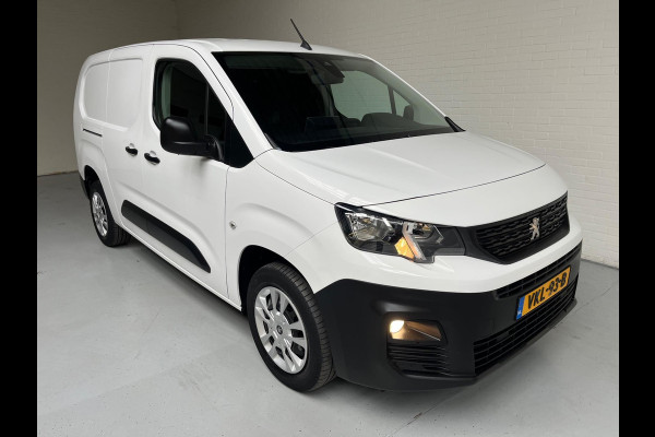 Peugeot Partner L2H1 1.5 BlueHDI 100PK euro6 Premium Long 3PERSOONS, Airco, Camera, CruiseControl, RIJKLAARPRIJS!