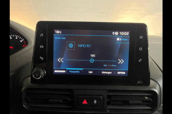 Peugeot Partner L2H1 1.5 BlueHDI 100PK euro6 Premium Long 3PERSOONS, Airco, Camera, CruiseControl, RIJKLAARPRIJS!