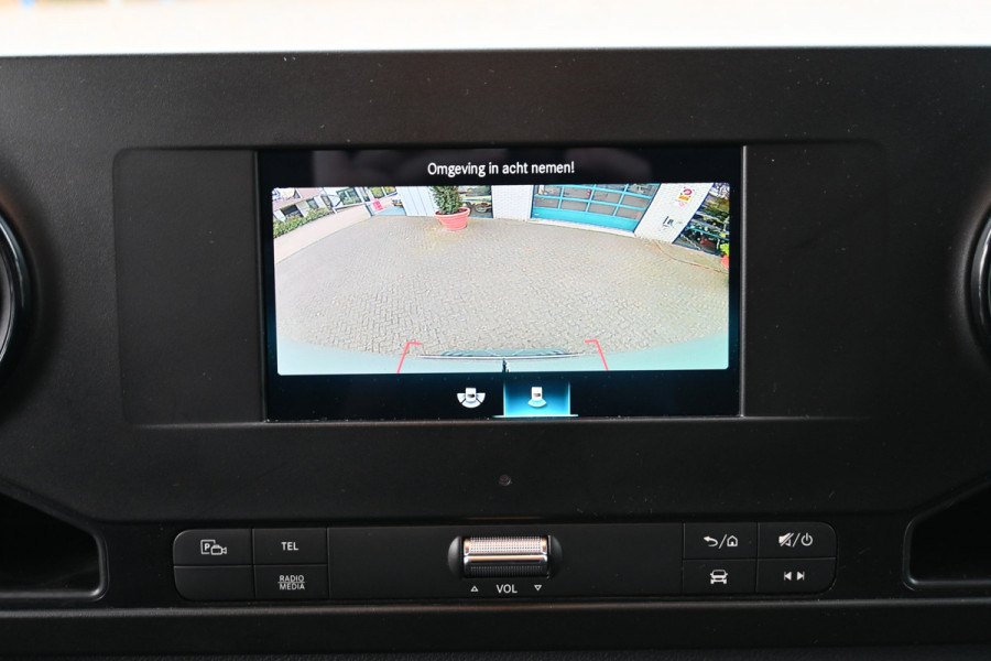 Mercedes-Benz Sprinter 317 CDI L2H2 RWD MBUX met camera, Led in laadruimte, Opstap