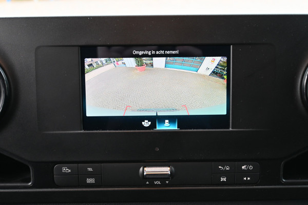 Mercedes-Benz Sprinter 317 CDI L2H2 RWD MBUX met camera, Led in laadruimte, Opstap
