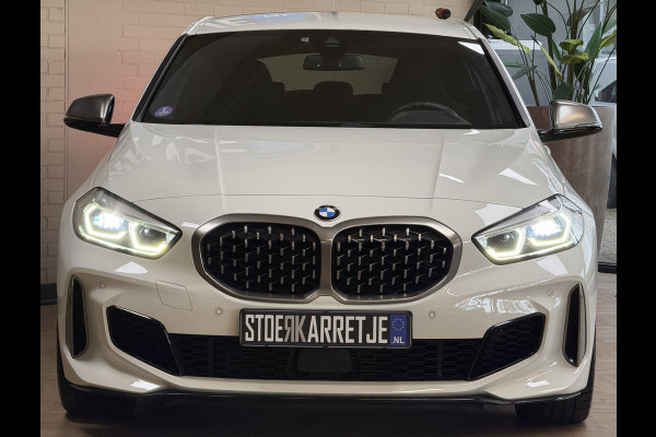 BMW 1-serie M135i xDrive High Executive Navi | 19" | Alcantara | Camera | PDC V+A | BMW 1-serie M135i xDrive High Executive Navi | 19" | Alcantara | Camera | PDC V+A |