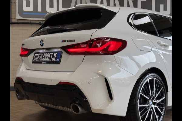 BMW 1-serie M135i xDrive High Executive Navi | 19" | Alcantara | Camera | PDC V+A | BMW 1-serie M135i xDrive High Executive Navi | 19" | Alcantara | Camera | PDC V+A |