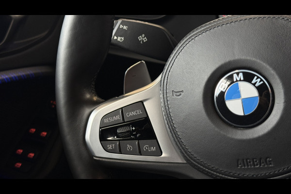 BMW 1-serie M135i xDrive High Executive Navi | 19" | Alcantara | Camera | PDC V+A | BMW 1-serie M135i xDrive High Executive Navi | 19" | Alcantara | Camera | PDC V+A |