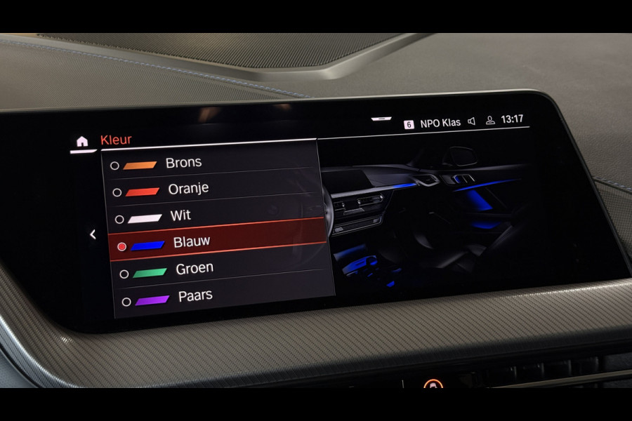 BMW 1-serie M135i xDrive High Executive Navi | 19" | Alcantara | Camera | PDC V+A | BMW 1-serie M135i xDrive High Executive Navi | 19" | Alcantara | Camera | PDC V+A |