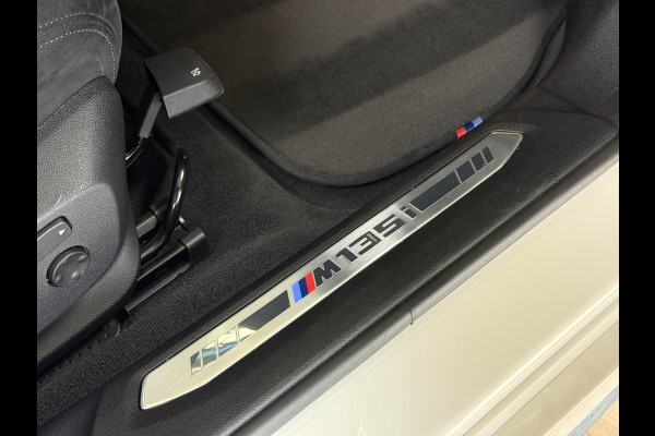 BMW 1-serie M135i xDrive High Executive Navi | 19" | Alcantara | Camera | PDC V+A | BMW 1-serie M135i xDrive High Executive Navi | 19" | Alcantara | Camera | PDC V+A |