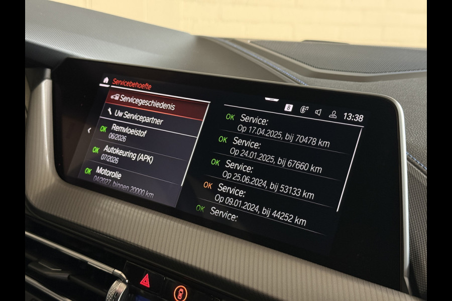 BMW 1-serie M135i xDrive High Executive Navi | 19" | Alcantara | Camera | PDC V+A | BMW 1-serie M135i xDrive High Executive Navi | 19" | Alcantara | Camera | PDC V+A |