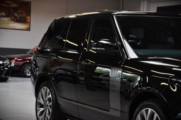 Land Rover Range Rover 2.0 P400e Vogue Navi|Panoramadak|Org.NL|Ijskast|1e Eig|Dealer onderhouden Land Rover Range Rover 2.0 P400e Vogue Navi|Panoramadak|Org.NL|Ijskast|1e Eig|Dealer onderhouden