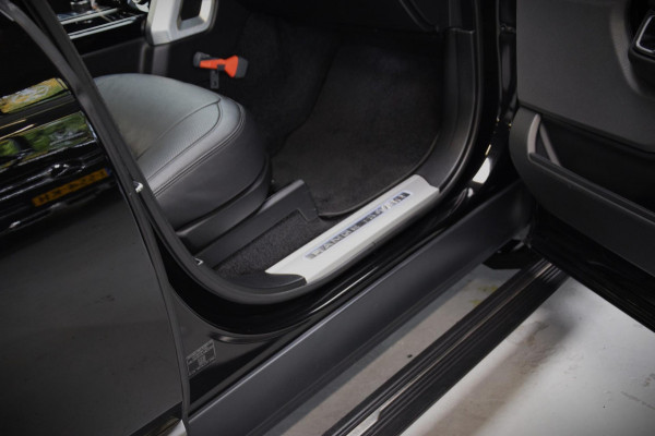 Land Rover Range Rover 2.0 P400e Vogue Navi|Panoramadak|Org.NL|Ijskast|1e Eig|Dealer onderhouden Land Rover Range Rover 2.0 P400e Vogue Navi|Panoramadak|Org.NL|Ijskast|1e Eig|Dealer onderhouden