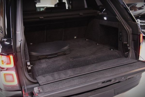 Land Rover Range Rover 2.0 P400e Vogue Navi|Panoramadak|Org.NL|Ijskast|1e Eig|Dealer onderhouden Land Rover Range Rover 2.0 P400e Vogue Navi|Panoramadak|Org.NL|Ijskast|1e Eig|Dealer onderhouden