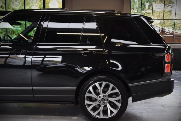Land Rover Range Rover 2.0 P400e Vogue Navi|Panoramadak|Org.NL|Ijskast|1e Eig|Dealer onderhouden Land Rover Range Rover 2.0 P400e Vogue Navi|Panoramadak|Org.NL|Ijskast|1e Eig|Dealer onderhouden
