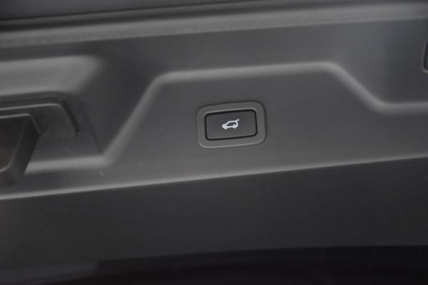 Land Rover Range Rover 2.0 P400e Vogue Navi|Panoramadak|Org.NL|Ijskast|1e Eig|Dealer onderhouden Land Rover Range Rover 2.0 P400e Vogue Navi|Panoramadak|Org.NL|Ijskast|1e Eig|Dealer onderhouden