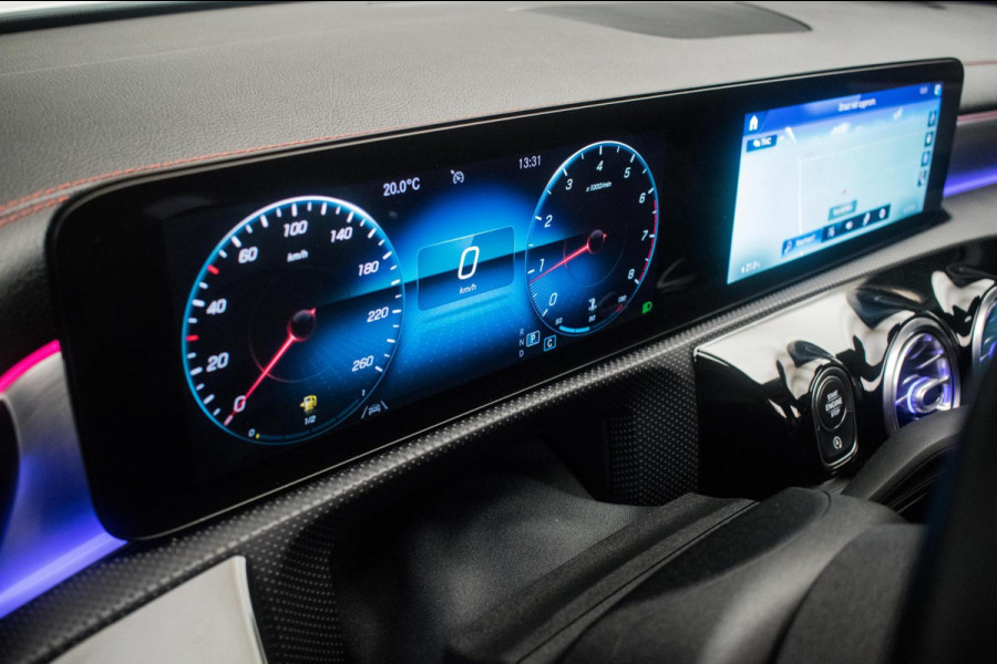 Mercedes-Benz CLA-Klasse Shooting Brake 180 Business Solution AMG Night Edition ORG NL [ Pano Sfeer Matrix Memory El Trekhaak ]